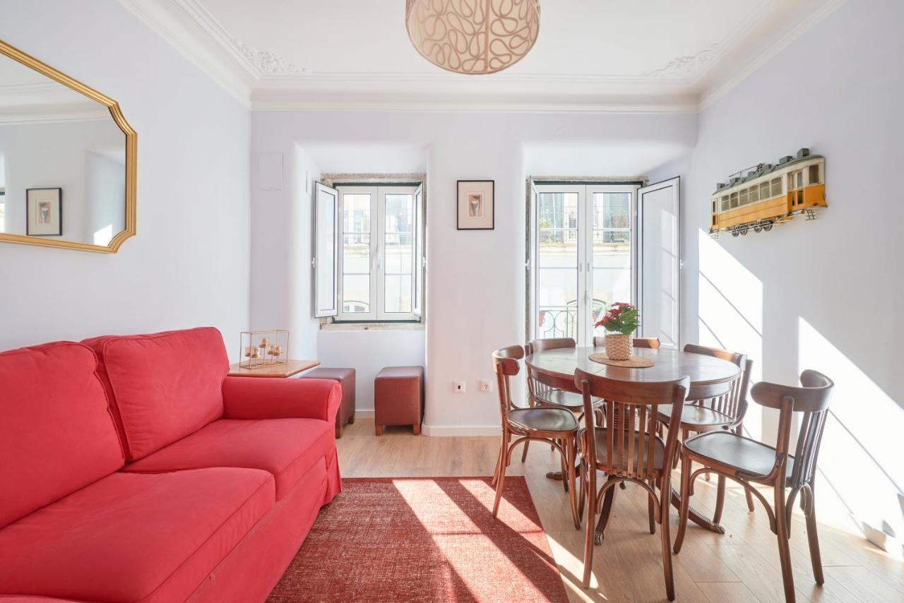 Amazing Terrace And Riverview In Historical 리스본 외부 사진